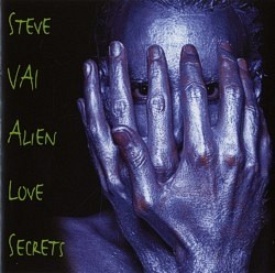 Skan okładki: Alien Love Secrets