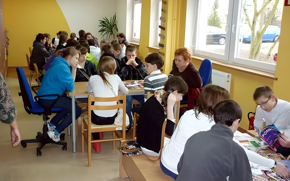 CZASOPISMA - czy warto po nie sięgać?