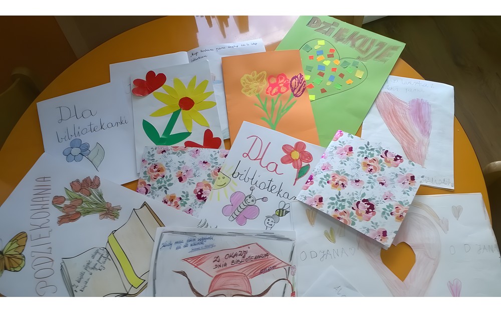 laurki od dzieci dla pań bibliotekarek