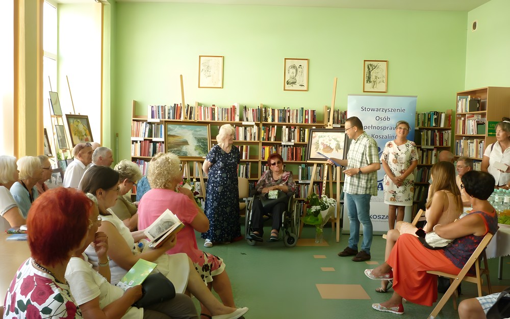 otwarcie wystawy przez dyrektora KBP Dariusza Pawlikowskiego