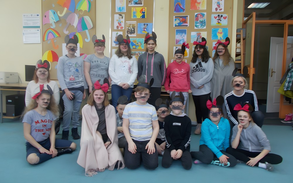 Wspolne zdjęcie uczestników