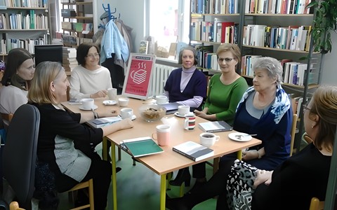 Uczestniczki Dyskusyjnego Klubu Książki