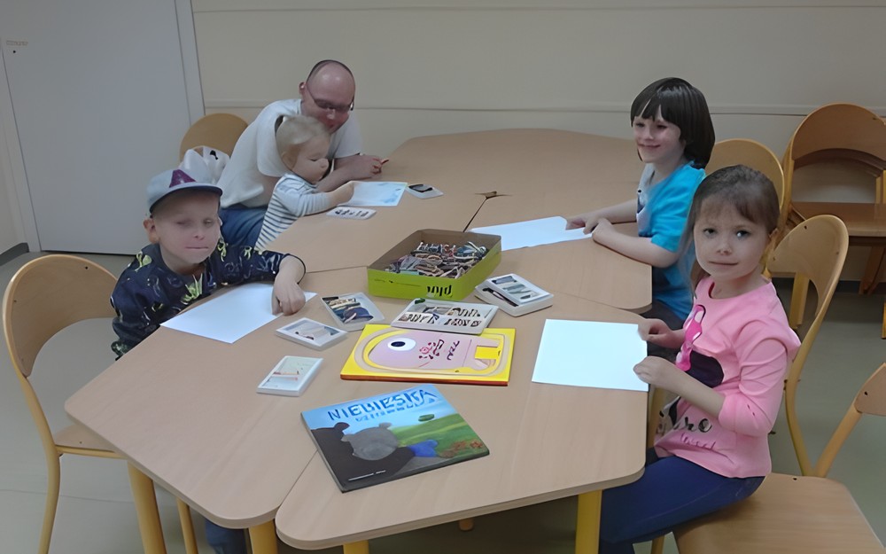 Dzieci podczas zajęć