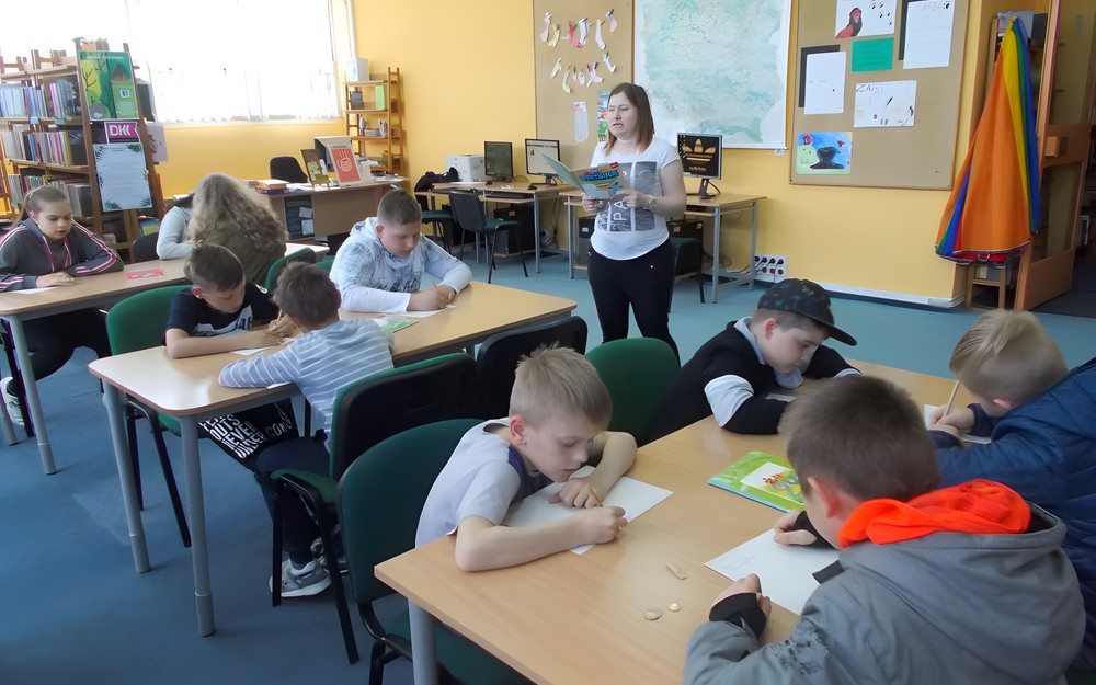 turniej ortograficzny w bibliotece