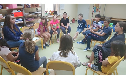 Dzieci podczas zajęć