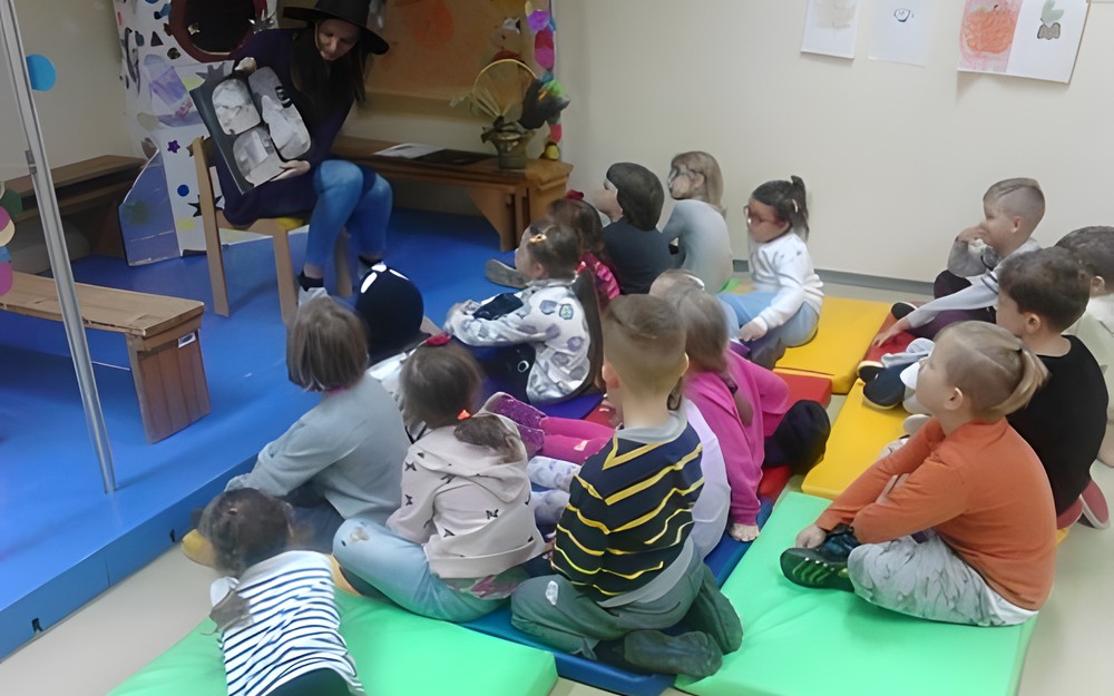 Dzieci podczas zajęć