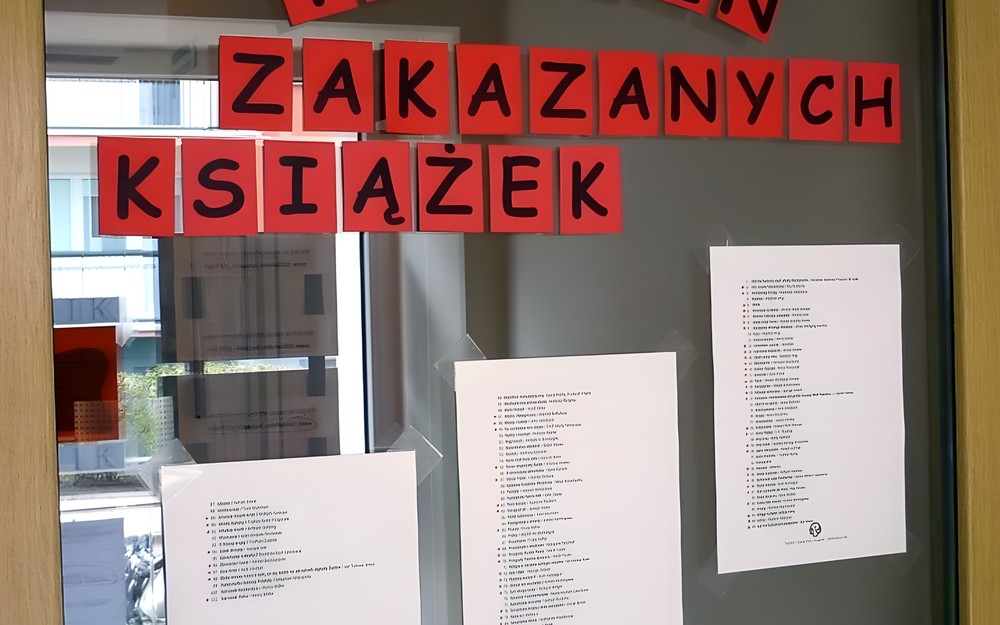 CZYTAJ TYLKO PO KRYJOMU!