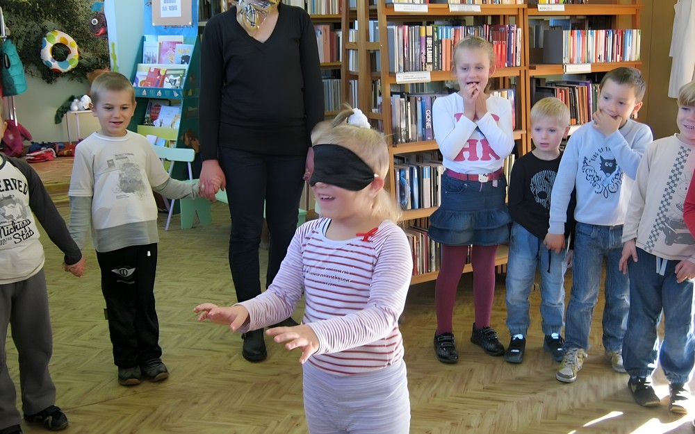 „Czarna książka kolorów”