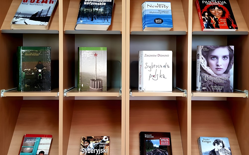 Książki o Syberii w zbiorach Filii nr 6.
