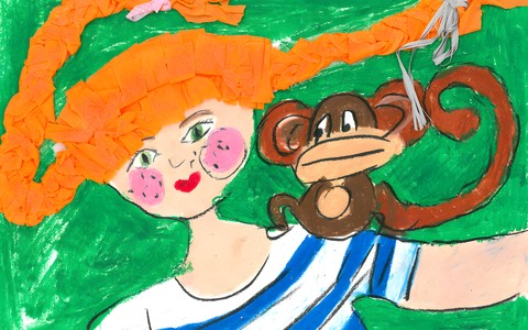 Na zdjęciu: Praca plastyczne pt: "Pippi". Na zielonym tle widoczna Pippi na jej ramieniu siedzi małpka.