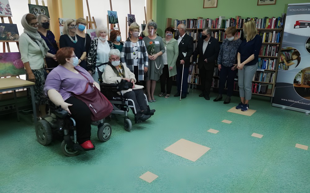 Wspólne zdjęcie uczestników warsztatów i naszych gości.