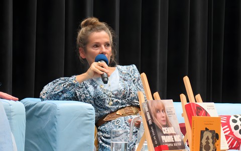 Joanna Bator podczas spotkania.
