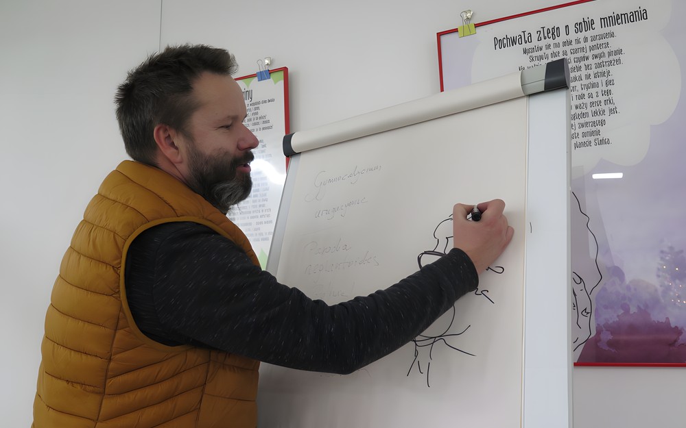 Paweł Kazimierski opowiada o różnych typach podłoży do roślin.