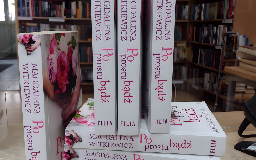 na zdjęciu książki