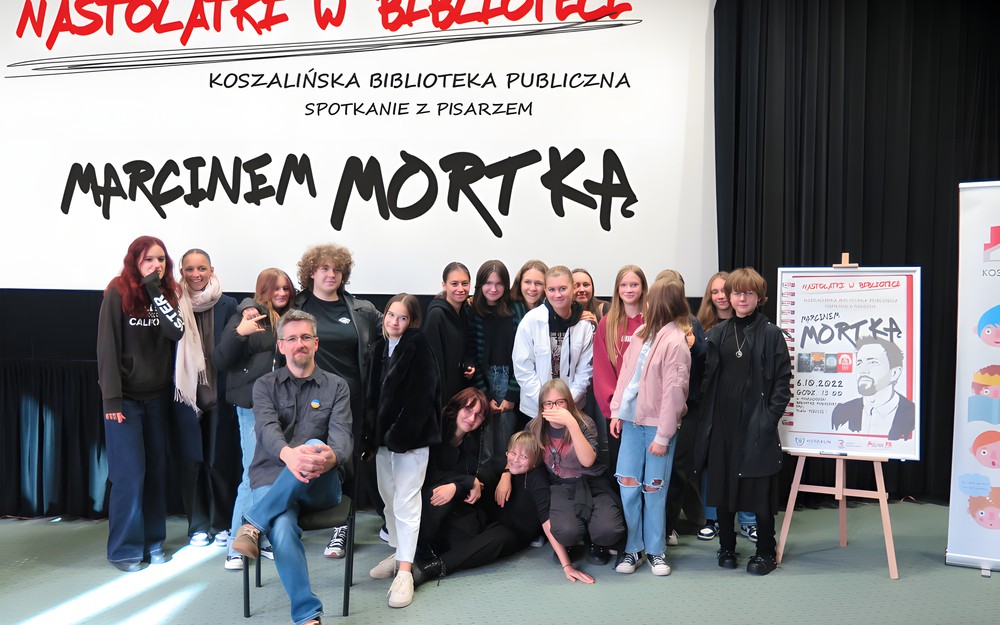 Zdjęcie grupowe z Marcinem Mortką