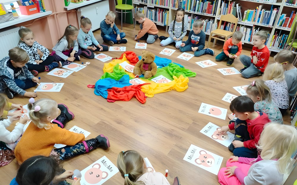 Światowy Dzień Pluszowego Misia z Wikingami z Przedszkola nr 9