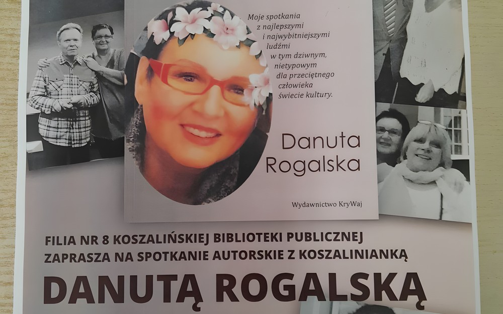na zdjęciu plakat