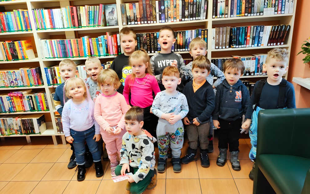Kangurki w bibliotece