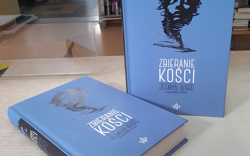 na zdjęciu książki
