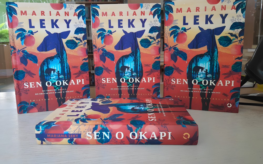 na zdjęciu książki