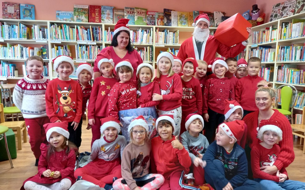 Mikołajki w bibliotece z Przedszkolem nr 21 i grupą "Jeżyków"