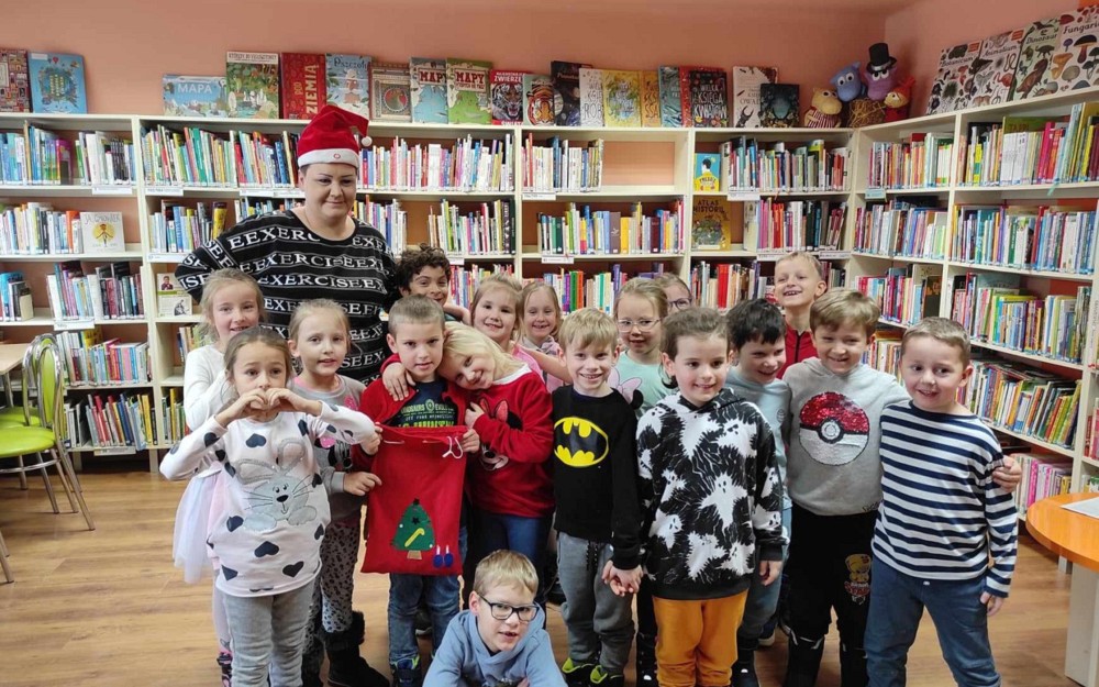 Zabawy z Mikołajem i Przedszkole nr 9 "Bursztynek"