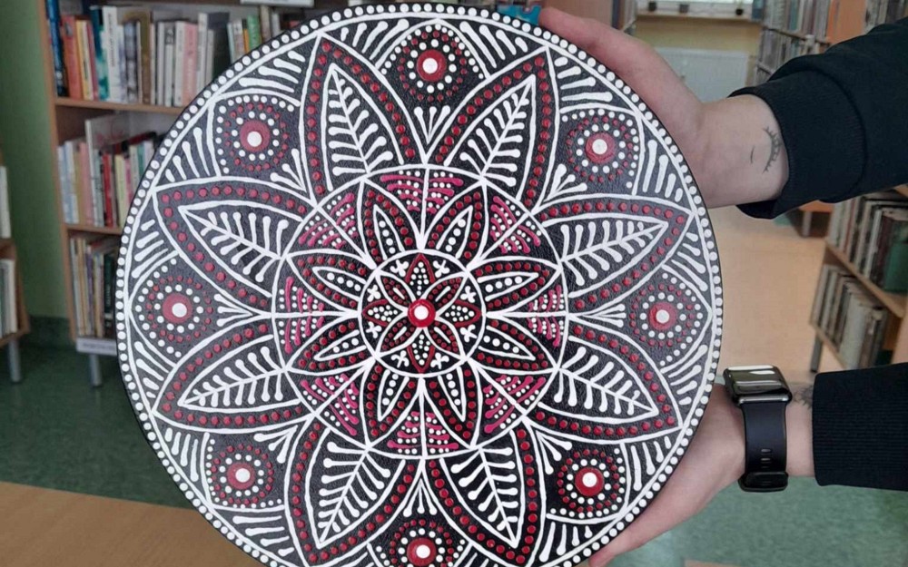 na zdjęciu mandala