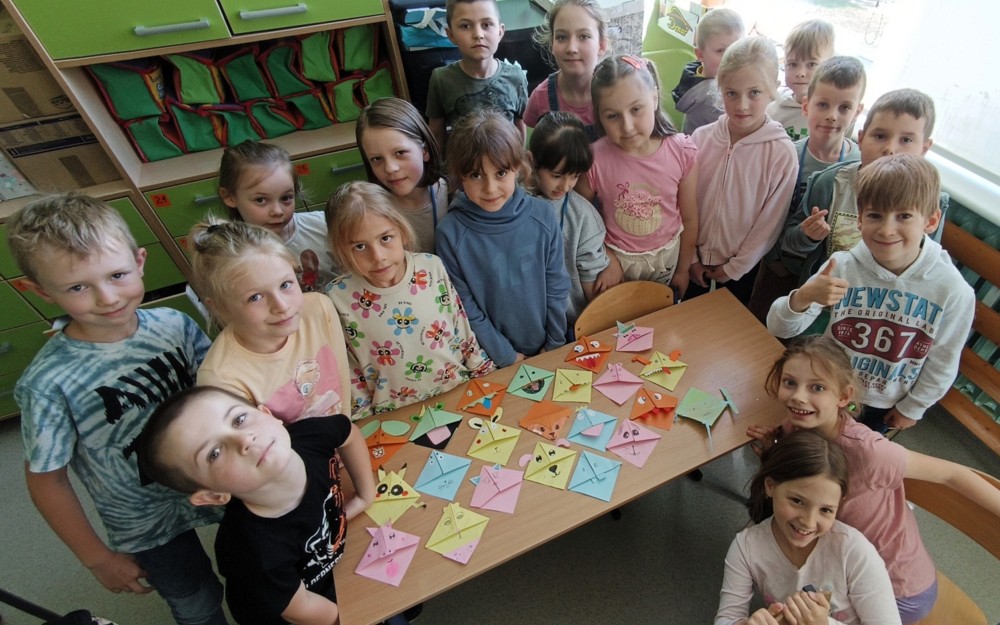 Klasa I B z samodzielnie wykonanymi zakładkami do książek
