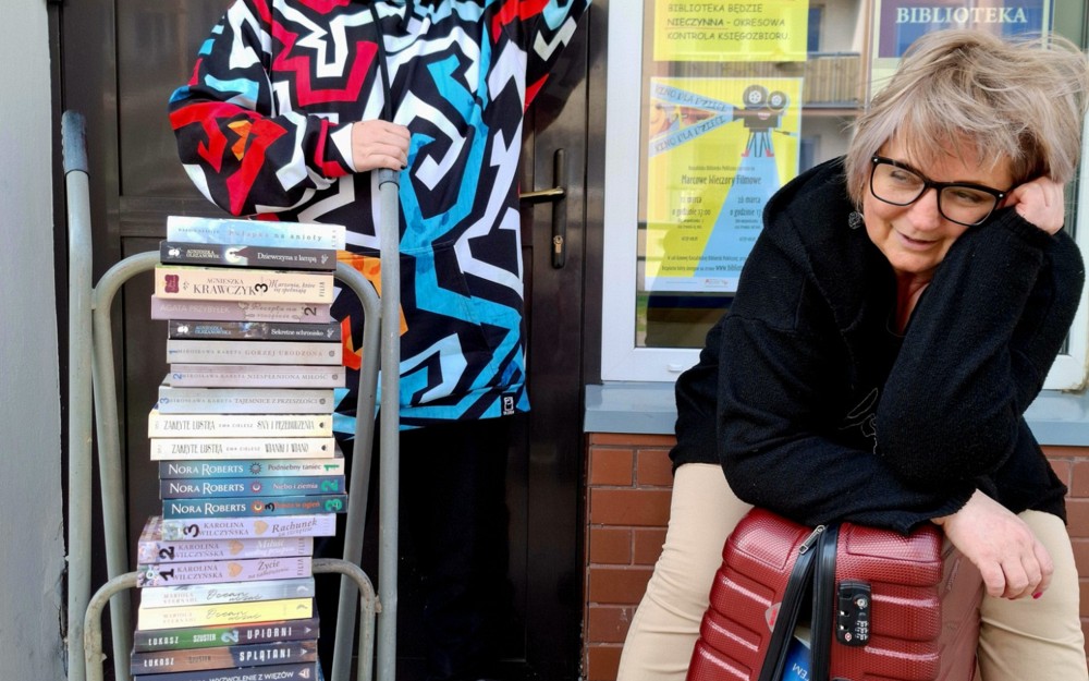 Na zdjęciu Ewa i Gosia przygotowują się do skontrum