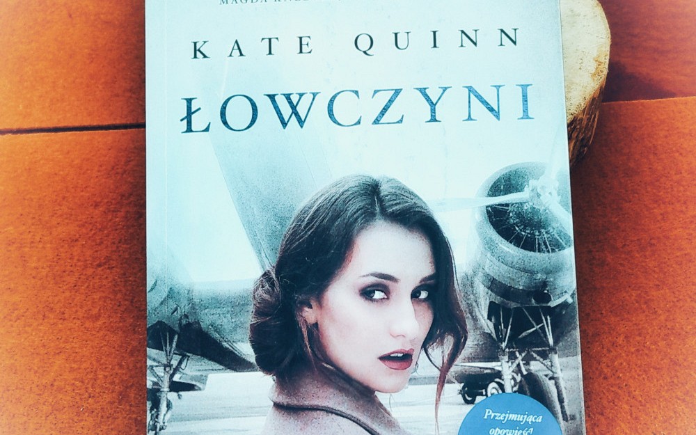 na zdjęciu ksiązka