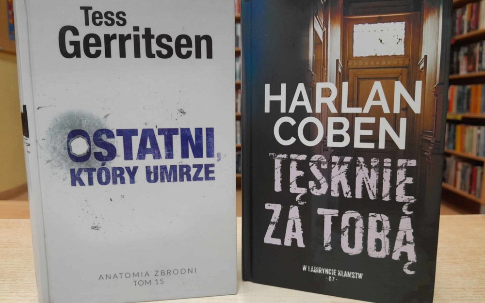 na zdjęciu książki
