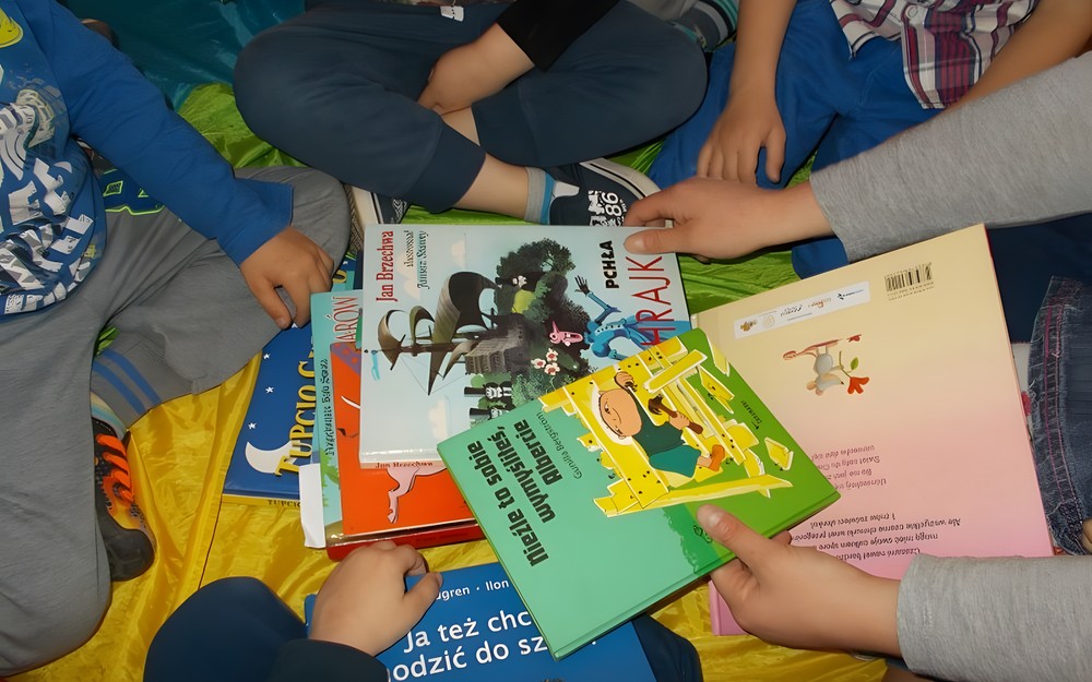 Wakacyjna przygoda z książką