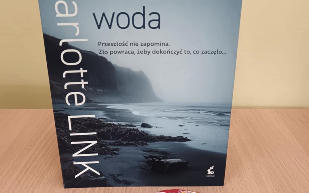 Książka Ciemna woda