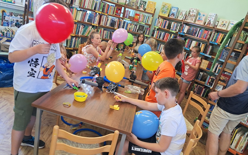 Bezpieczne wakacje, Pomysłowa Fabryka