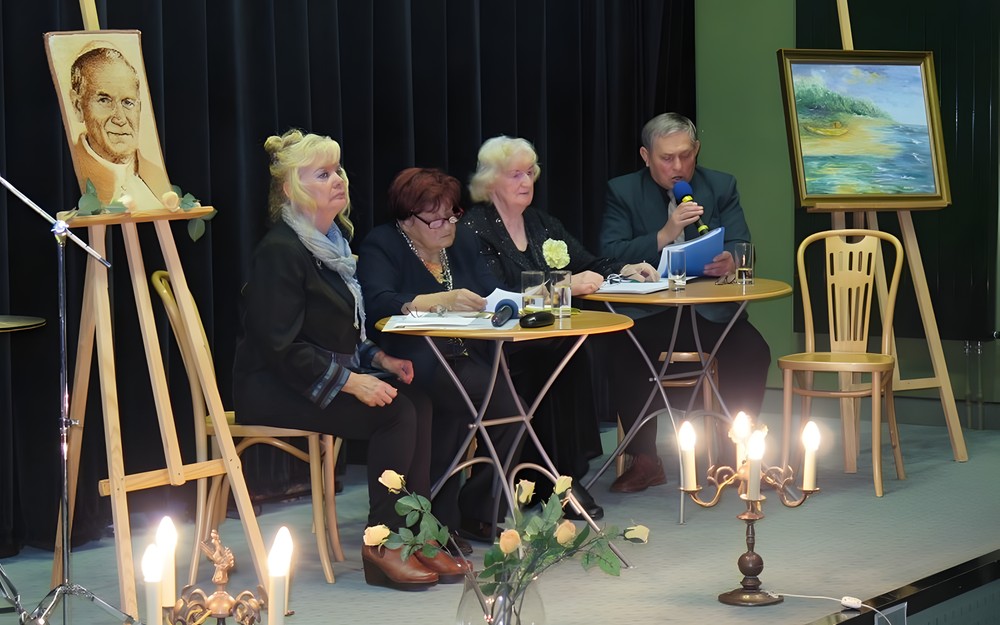 Miłośnicy poezji spotkali się w bibliotece