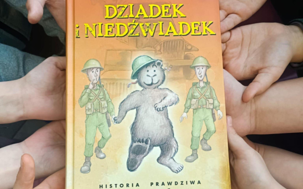 Na zdjęciu książka