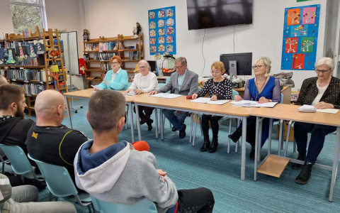 grupa teatralna Vivamy występuje dla osadzonych