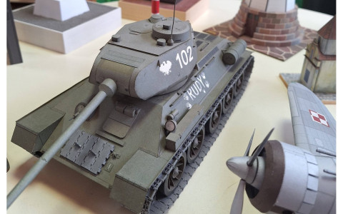 Warsztaty modelarskie z Pawłem Wilczkiem