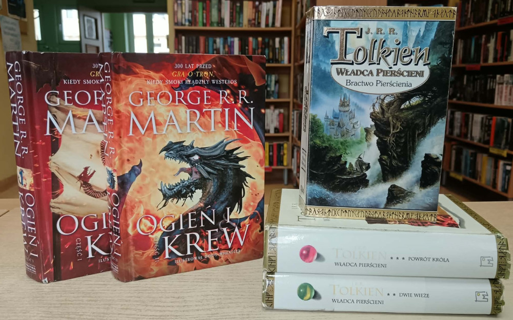 Książki George R.R.Martina Ogień i krew, J.R.R.Tolkien Władca pierścieni