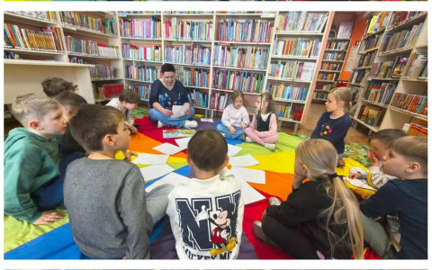 Czytanie opowiadania o "Chorej planetce"