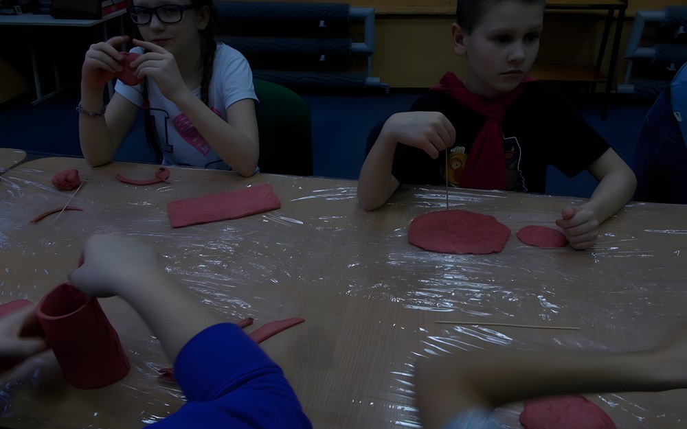 Czwartkowe zajecia plastyczne