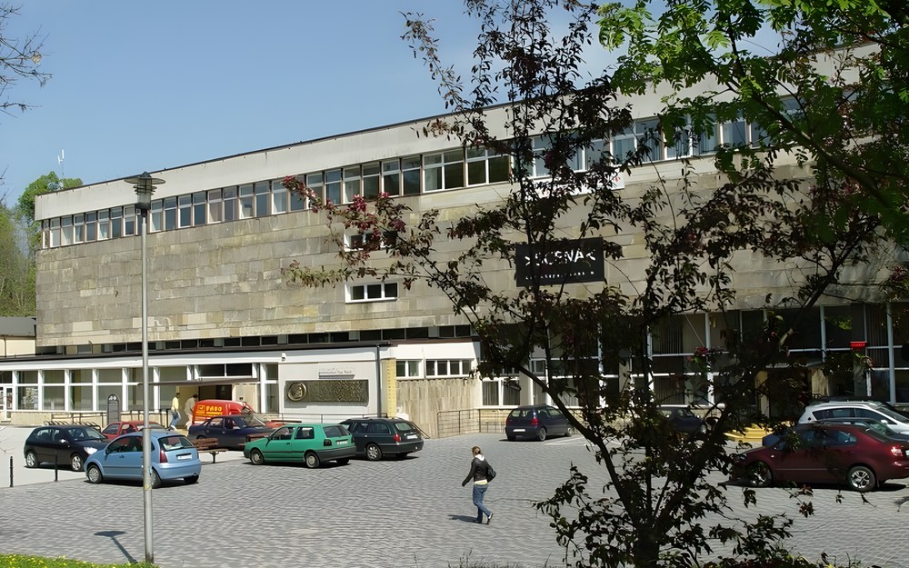 Wakacyjne godziny otwarcia Biblioteki Głównej i Filii