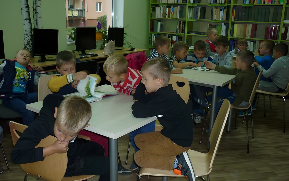 ŚPIEWAJĄCE DRZEWO