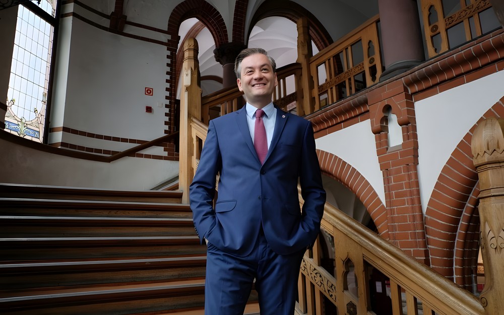 „Pod prąd” z Robertem Biedroniem