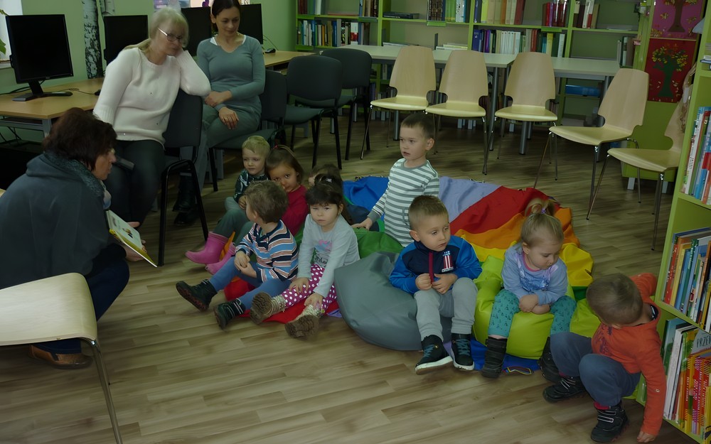 Pierwsza wizyta w bibliotece