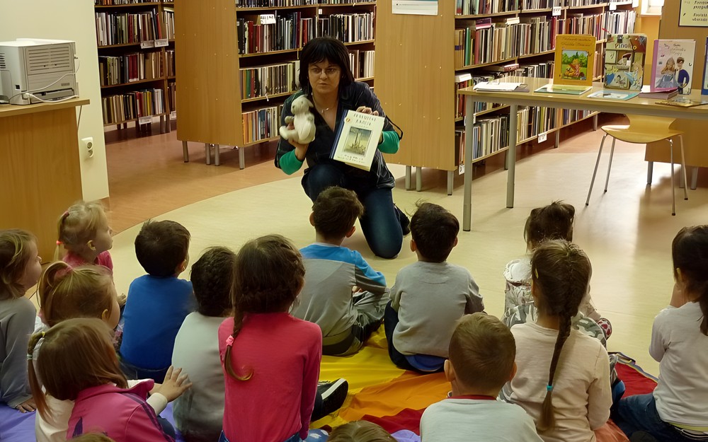 Przedszkolaki poznają bohatera książki M. Williams - Aksamitnego Królika