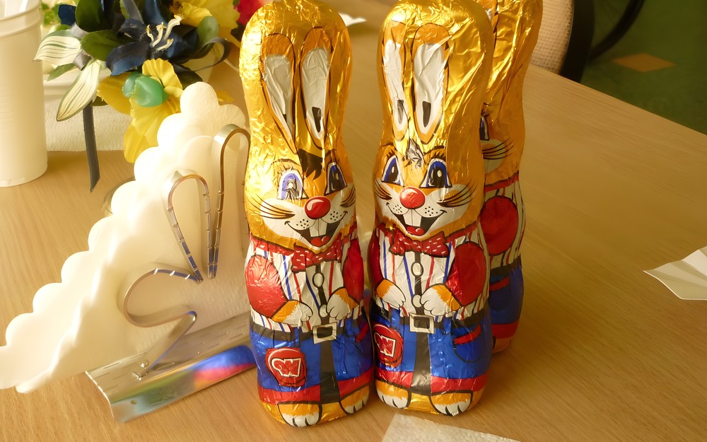 na zdjęciu wielkanocne zajączki z czekolady