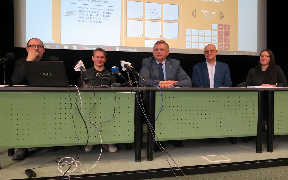 Na zdjęciu od lewej: Aleksander Trembowiecki,  Łukasz Waberski, Piotr Jedliński, Andrzej Ziemiński, Anna Makochonik