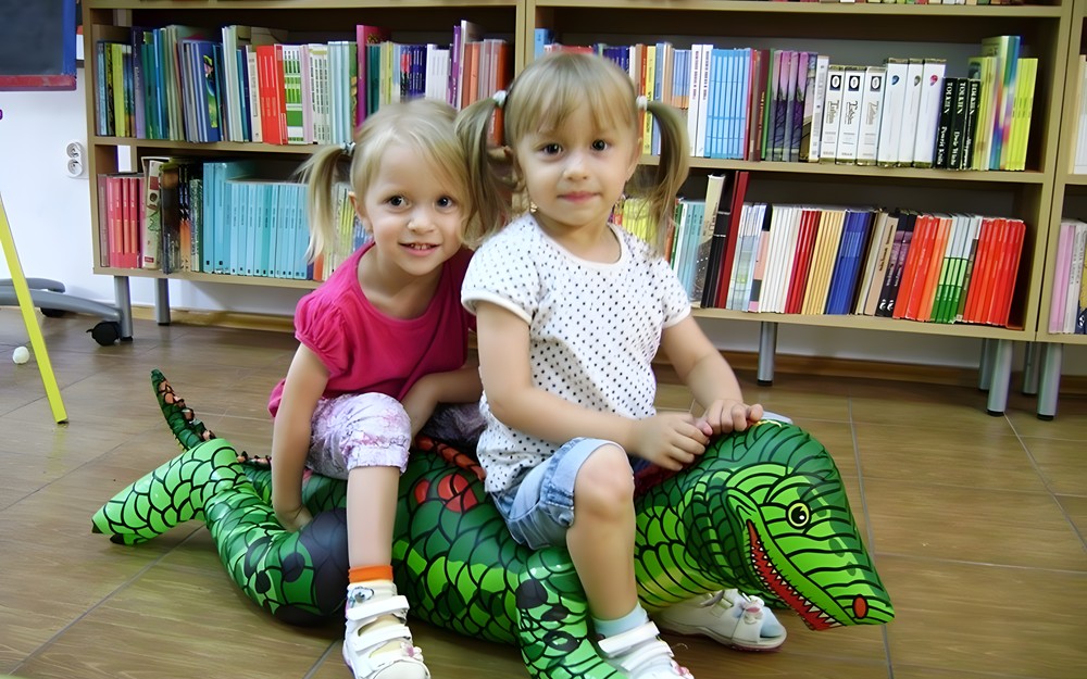 KLUB PRZYJACIÓŁ BIBLIOTEKI