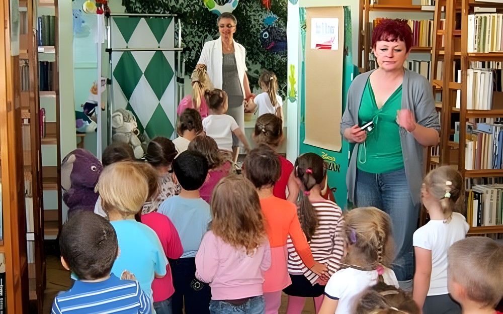 Przedszkolaki w bibliotece